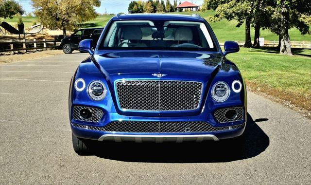 2019 bentley bentayga v8