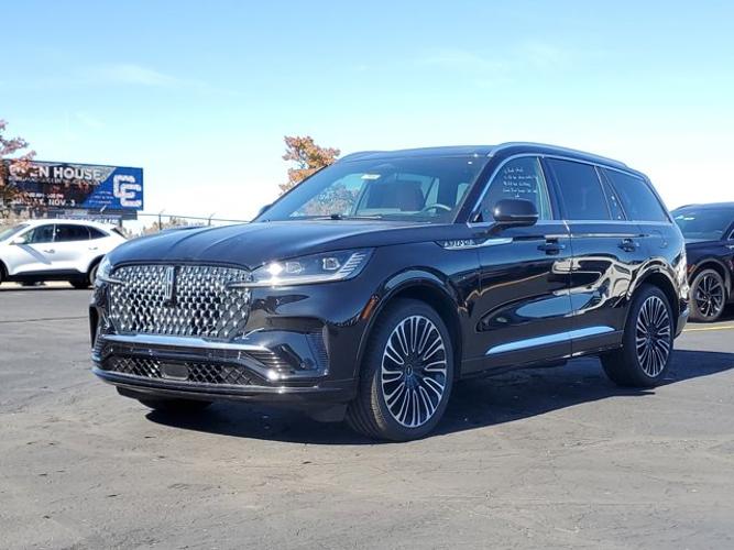 new 2025 lincoln aviator black label