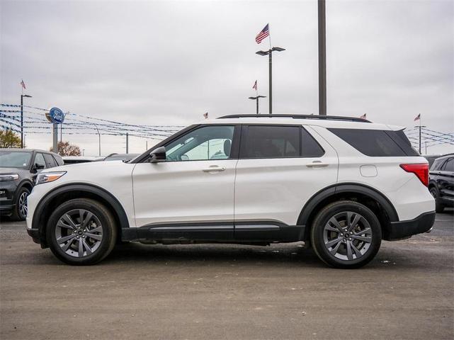2023 ford explorer xlt