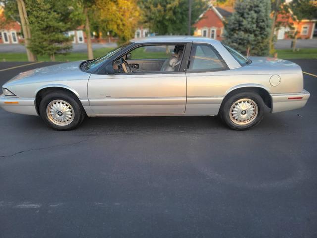 1995 buick regal custom