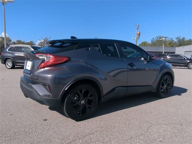 2022 toyota c-hr xle