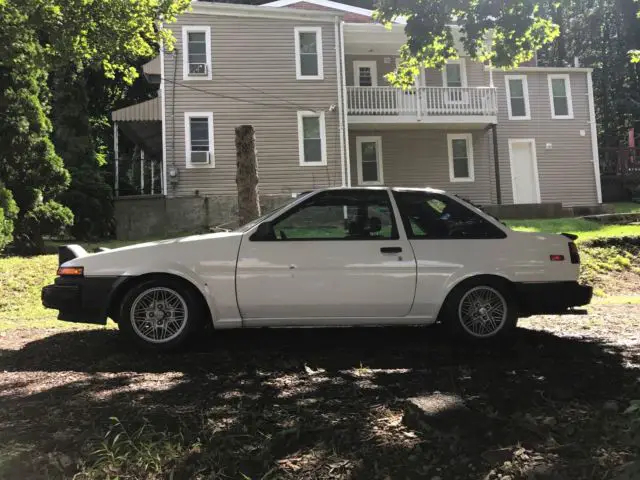 1986 toyota corolla sr5 ae86 coupe 5 speed manual