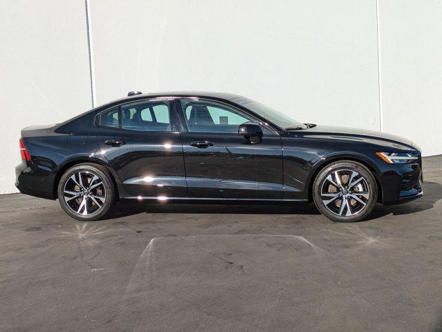 2024 volvo s60 plus dark theme