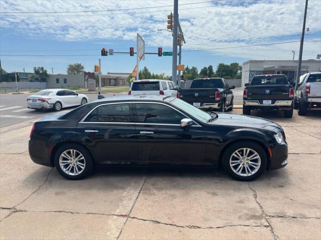 2017 chrysler 300 s