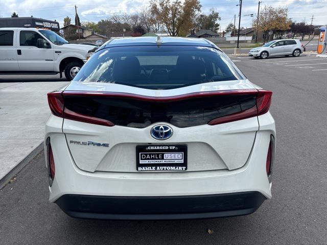 2020 toyota prius prime le