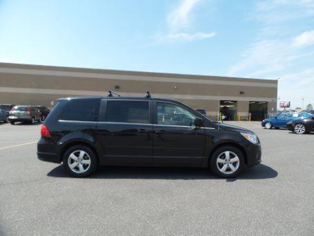 2010 volkswagen routan sel sel 4dr mini-van w/ nav for sale in newark, delaware