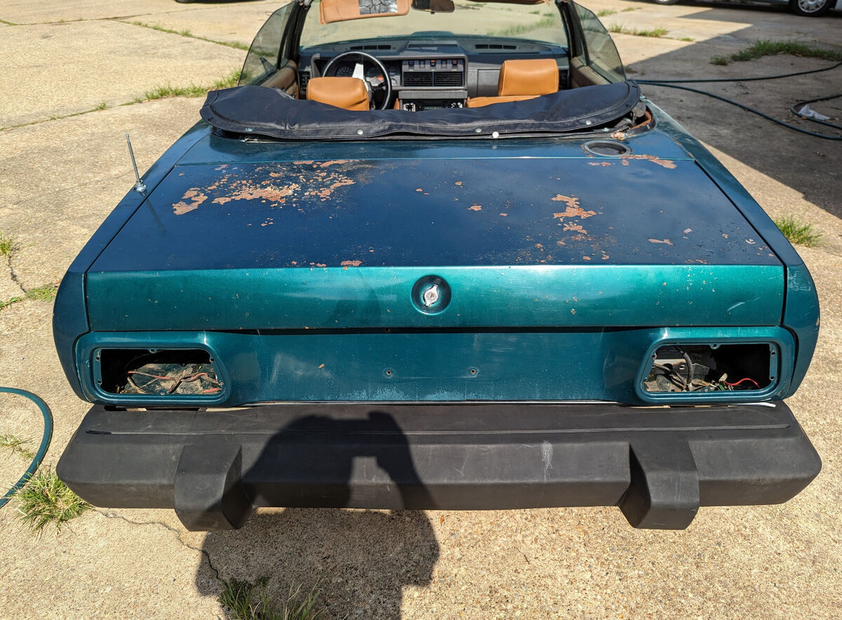 bran find tr8 60,000 miles solid body original interior. one owner
