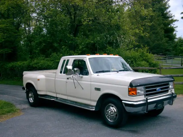 ford f-350xlt lariat dually big block power real low mls.a true barn find!