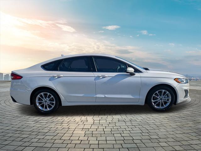 2019 ford fusion se