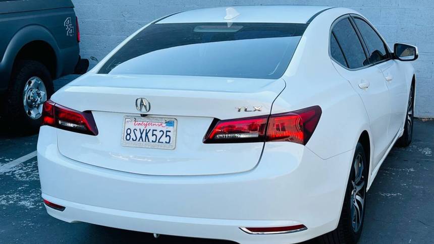2017 acura tlx base