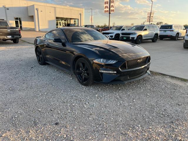 2022 ford mustang gt premium