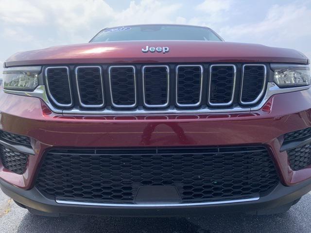 2023 jeep grand cherokee laredo