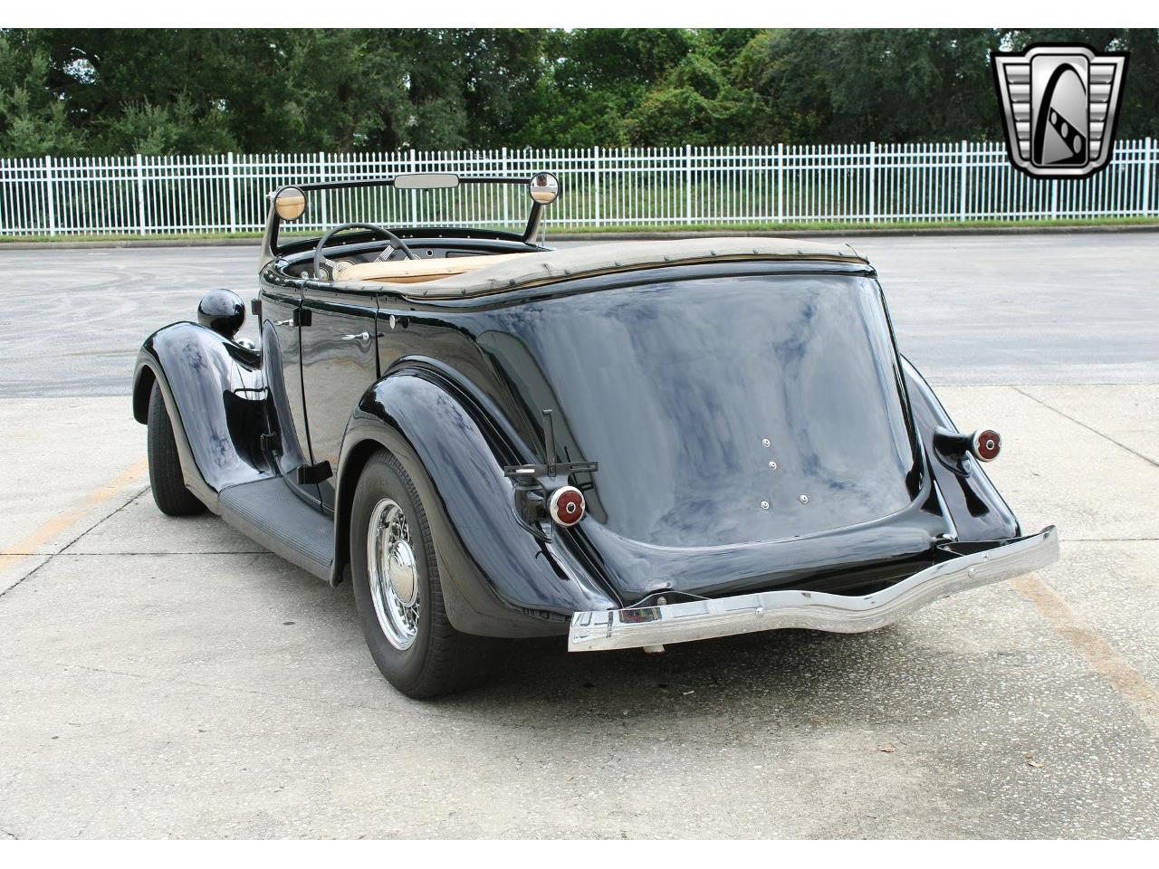 1935 ford phaeton