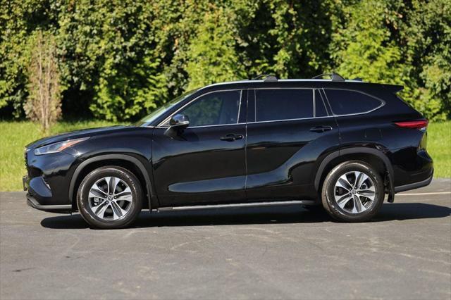 2021 toyota highlander xle