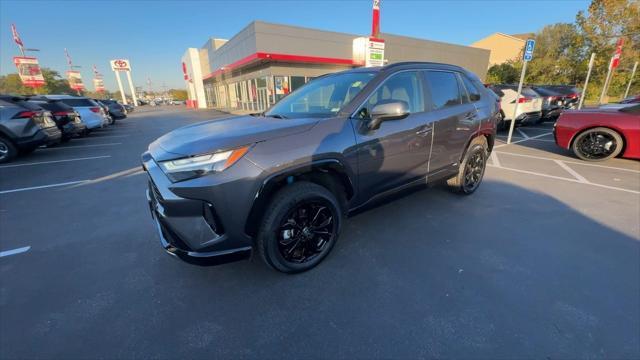 2022 toyota rav4 hybrid se
