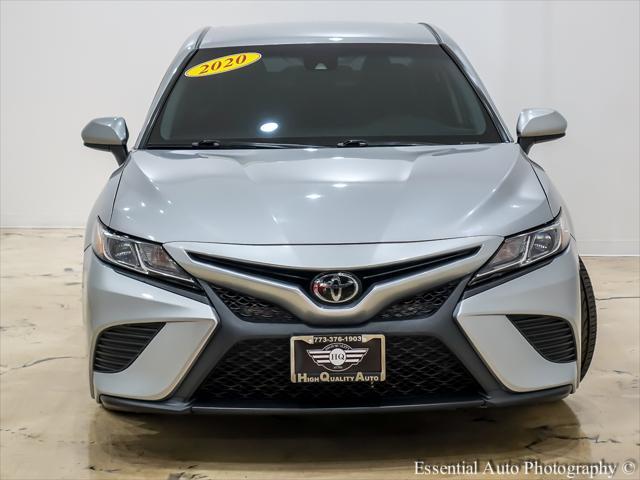 2020 toyota camry se