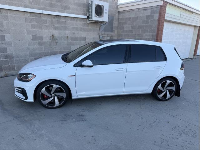 2019 volkswagen golf gti 2.0t se 4-door