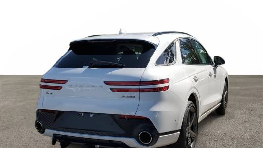 2025 Genesis GV70