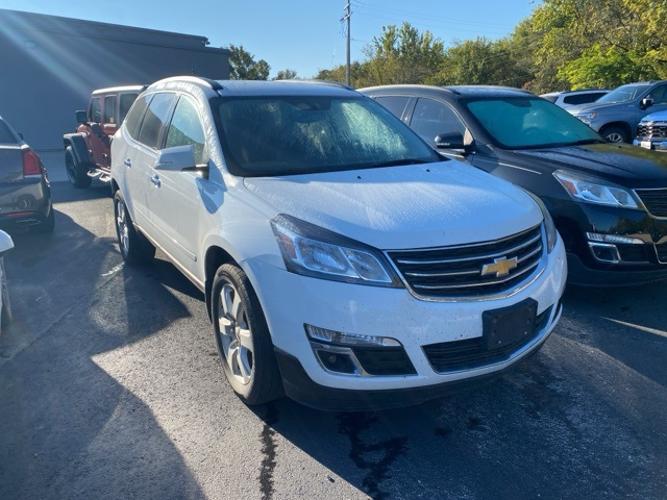 used 2017 chevrolet traverse lt