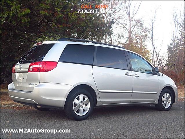 2007 toyota sienna le