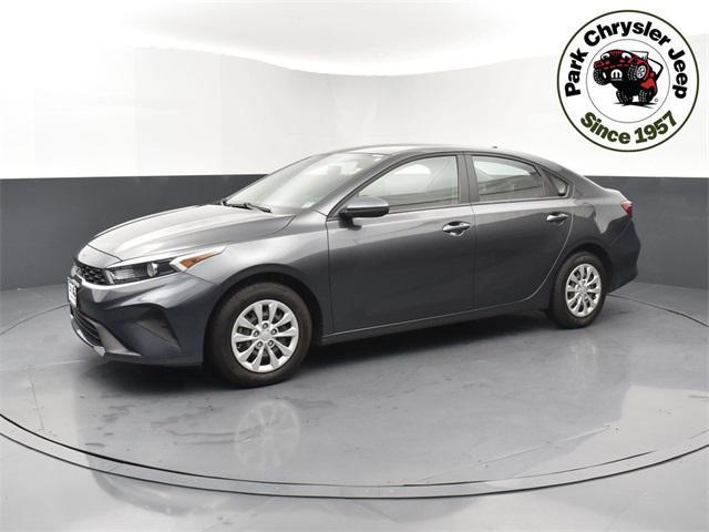 2022 kia forte fe