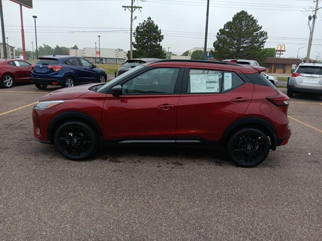 2024 nissan kicks sr