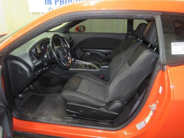 2018 dodge challenger sxt