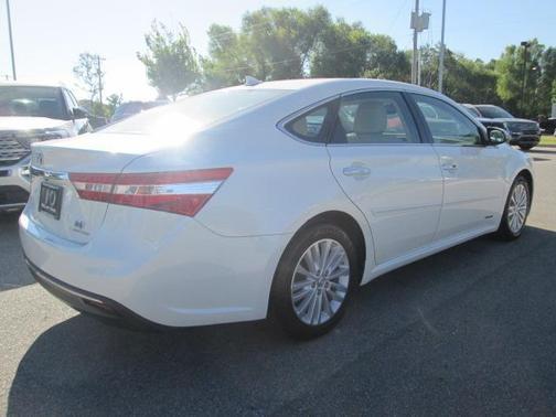 2013 toyota avalon hybrid in dulles, virginia