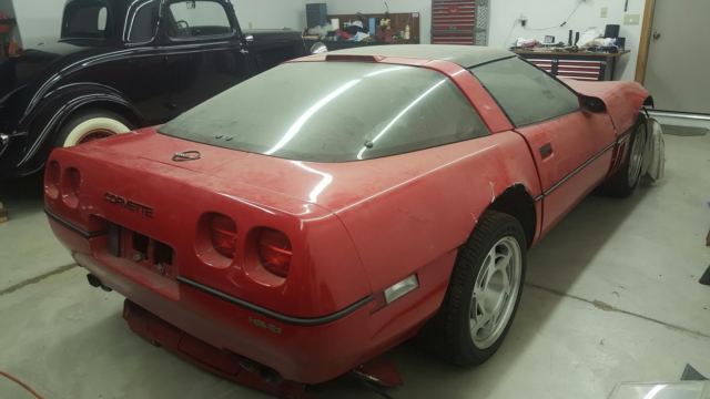 damaged zr-1, bought as is in 1991, was run under trailer, mechanics like new