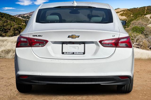 2022 chevrolet malibu fwd lt