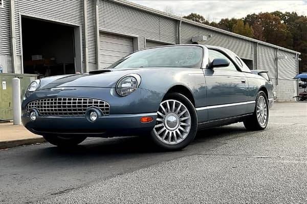 2005 ford thunderbird in chicago, illinois