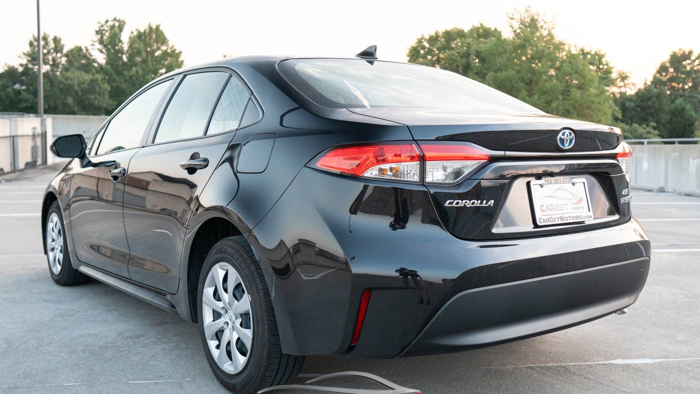 2024 toyota corolla hybrid le