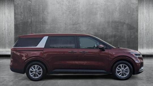 2023 kia carnival lx