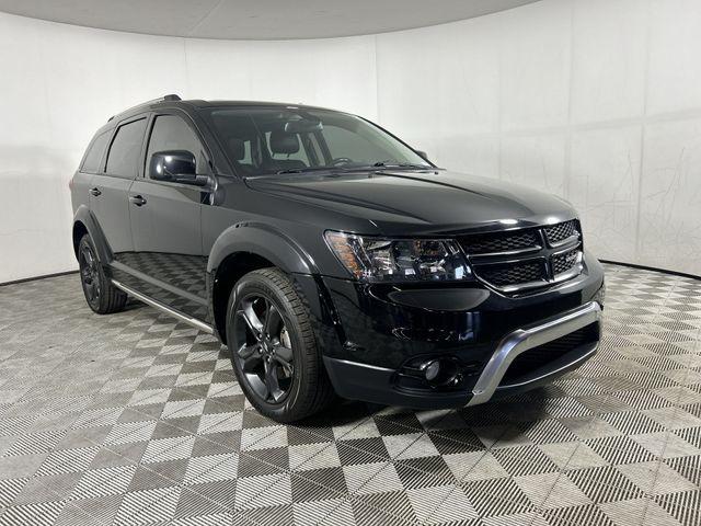 2020 dodge journey crossroad
