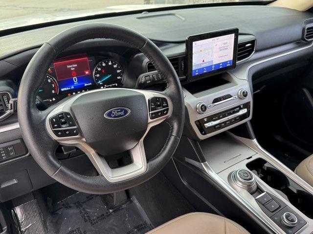 2021 ford explorer xlt