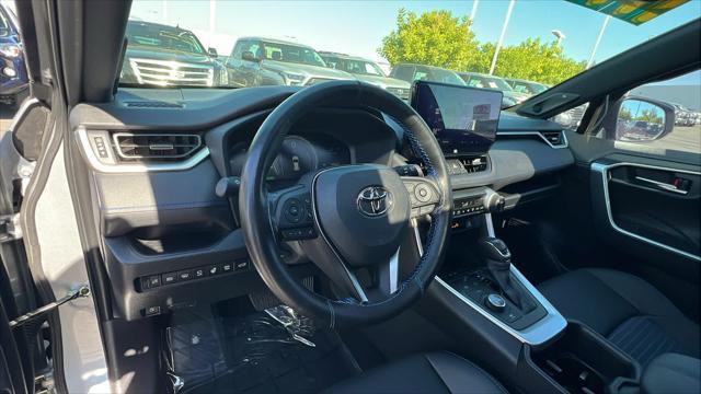 2023 toyota rav4 hybrid se