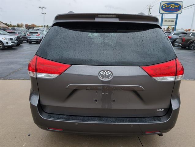 2013 toyota sienna xle