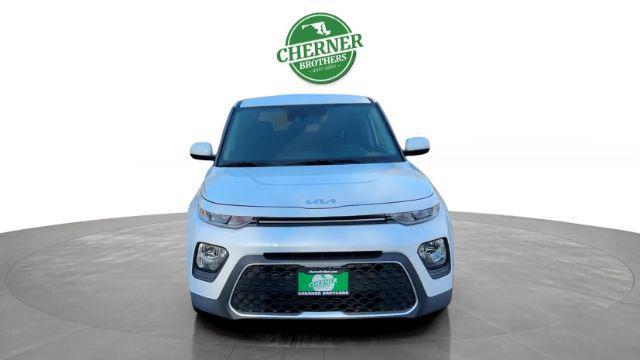 2022 kia soul lx