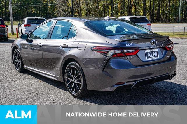2022 toyota camry se