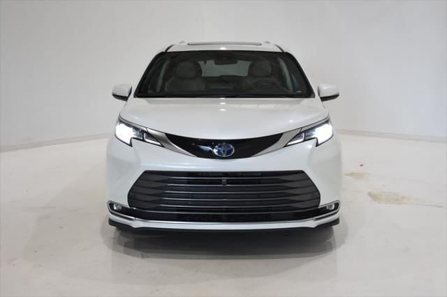 2021 toyota sienna limited 7-passenger