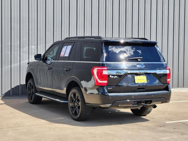2021 ford expedition xlt