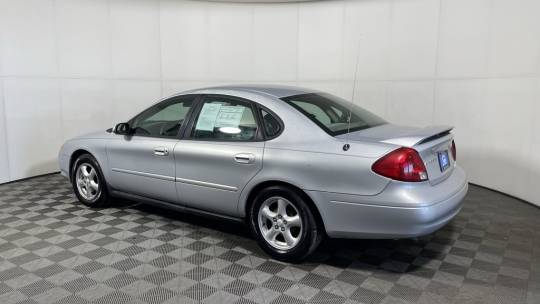 2003 Ford Taurus