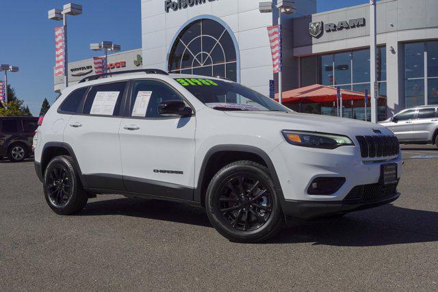2023 jeep cherokee altitude