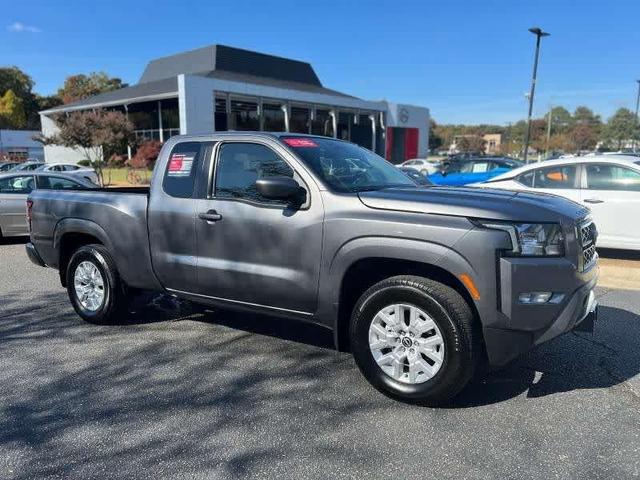 2023 nissan frontier sv
