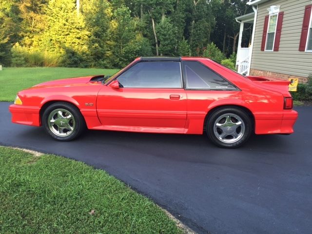 87 ford mustang gt t-top hatchback