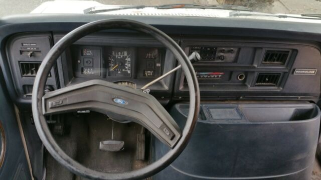 ford econoline e350 1990 cargo van 7.5l v8 reg may 2019 clean title