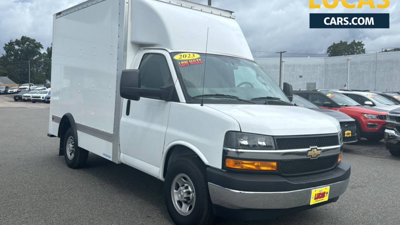 2023 chevrolet express 3500