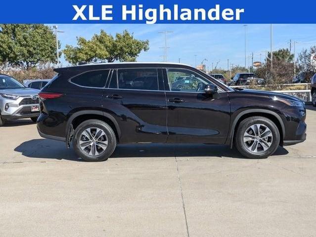 2022 toyota highlander xle