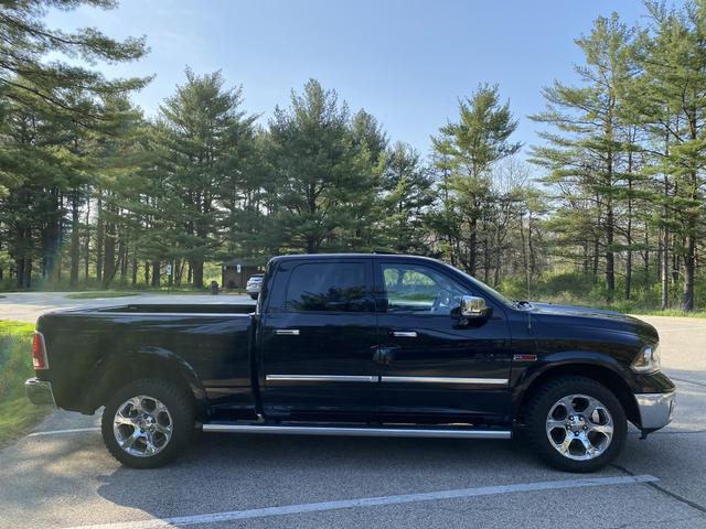 2015 ram 1500 laramie