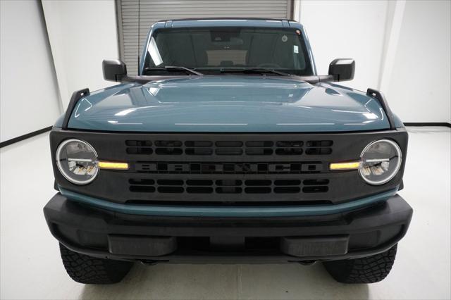 2022 ford bronco base